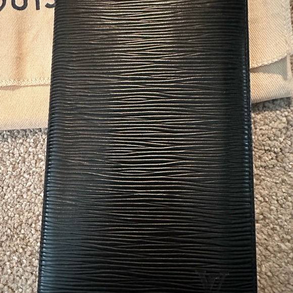 Louis Vuitton large slim wallet - Picture 2 of 7